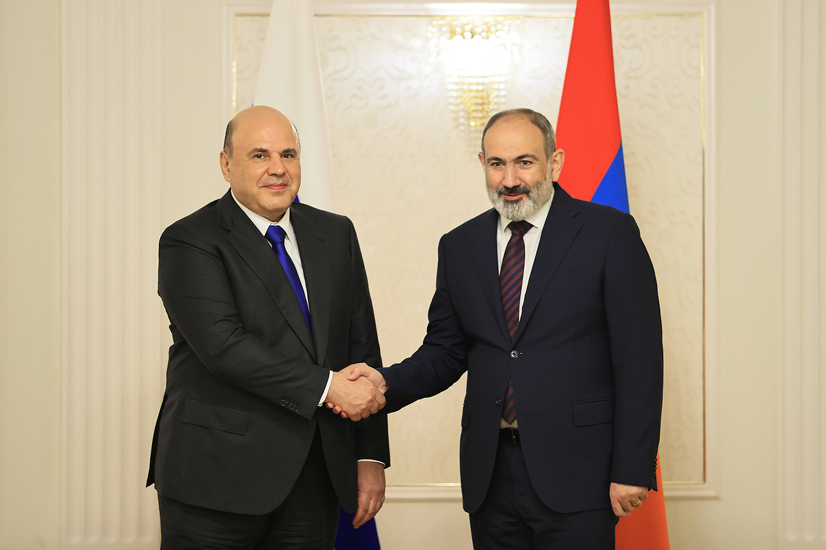 Премьер министр ирана. Мишустин и Пашинян. Мишустин встретился с премьер-министром Армении Николом Пашиняном.