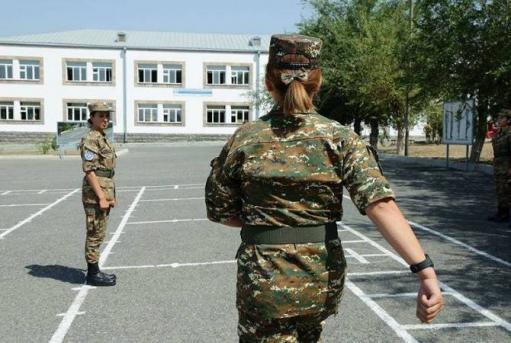 ՀՀ զինված ուժերի սպայակազմը համալրվել է 8 աղջիկներով